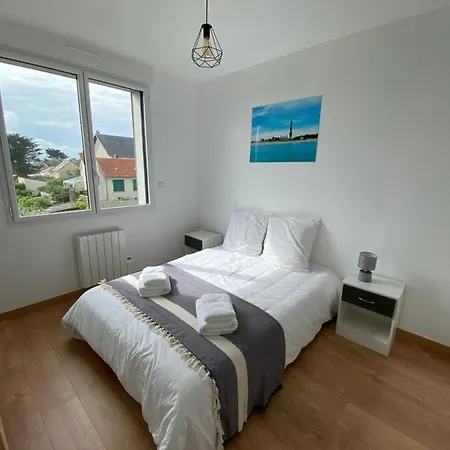 Spacieux Avec Balcon 150m De La Apartman